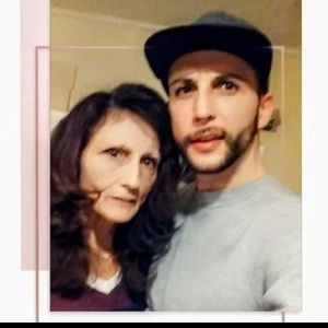 Meet your Posher, Deborah